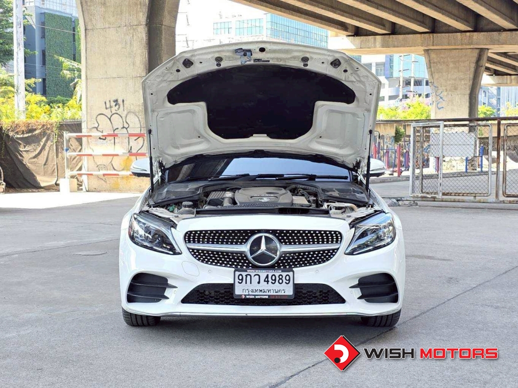 MERCEDES-BENZ C-CLASS C 300e AMG Dynamic AT ปี 2020 #19 (L)