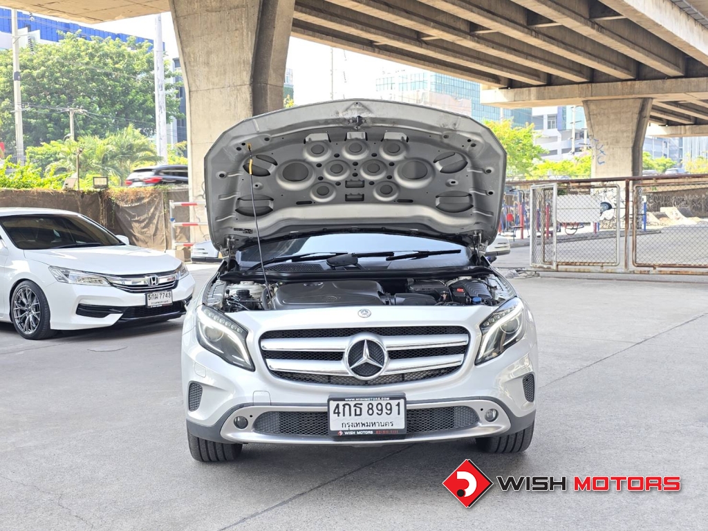 MERCEDES-BENZ GLA-CLASS GLA 200 AT ปี 2015 #8 (L)