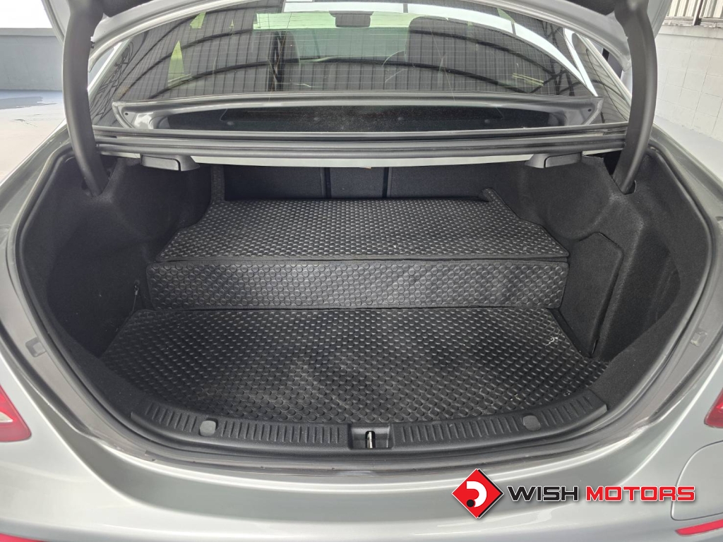 MERCEDES-BENZ E-CLASS E 300 e AMG Dynamic AT ปี 2021 #7 (L)