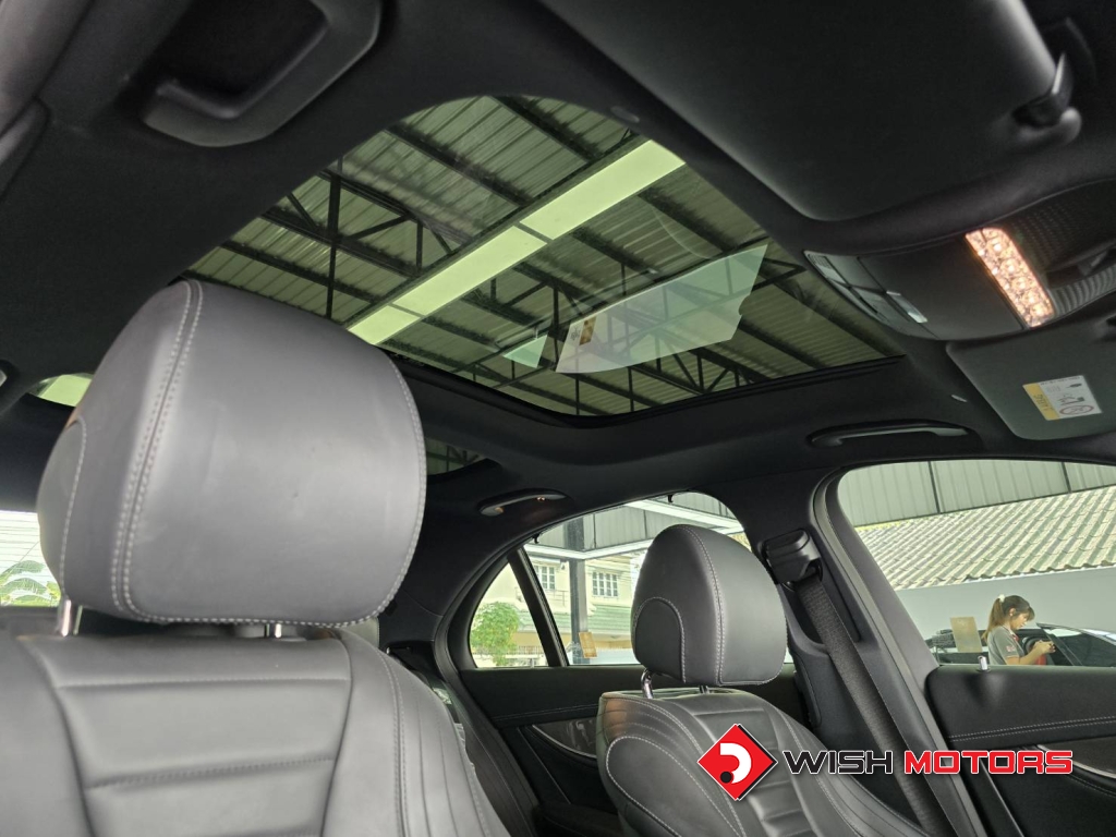 MERCEDES-BENZ E-CLASS E 300 e AMG Dynamic AT ปี 2021 #10 (L)