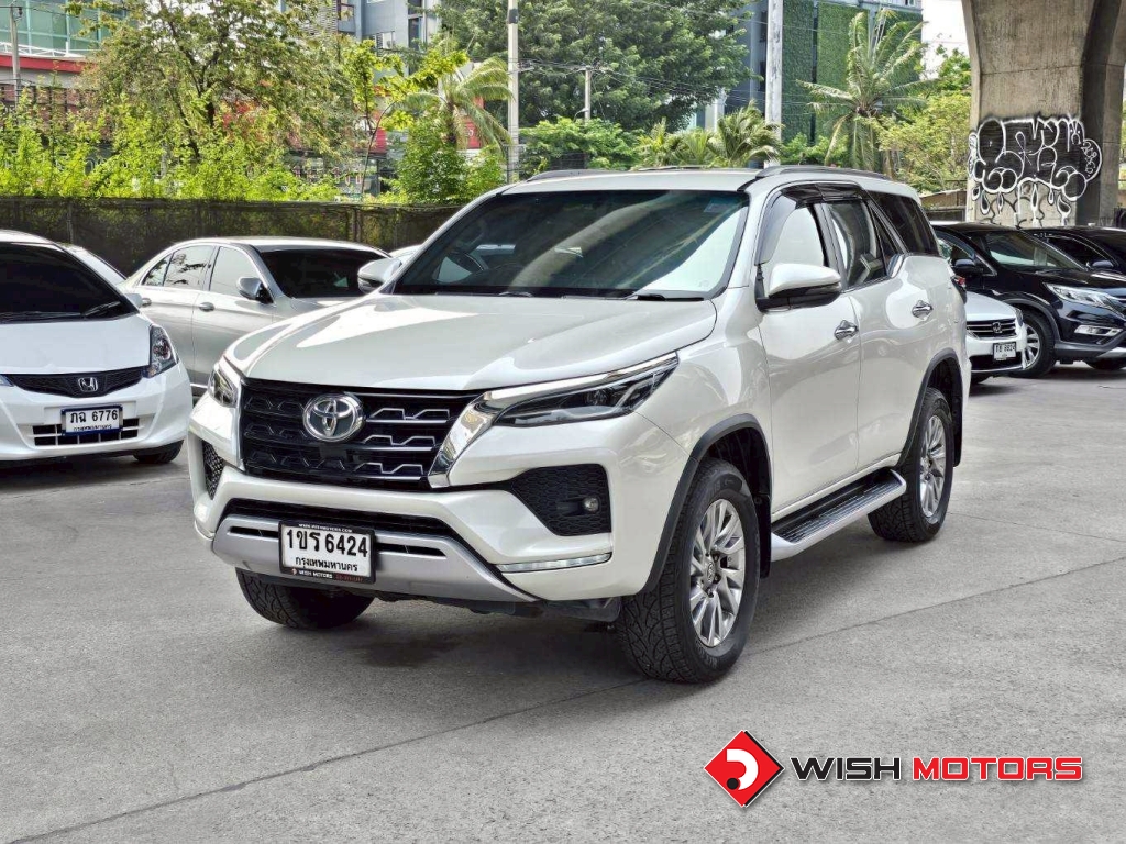 TOYOTA FORTUNER 2.4 [V] AT ปี 2021 #3 (L)