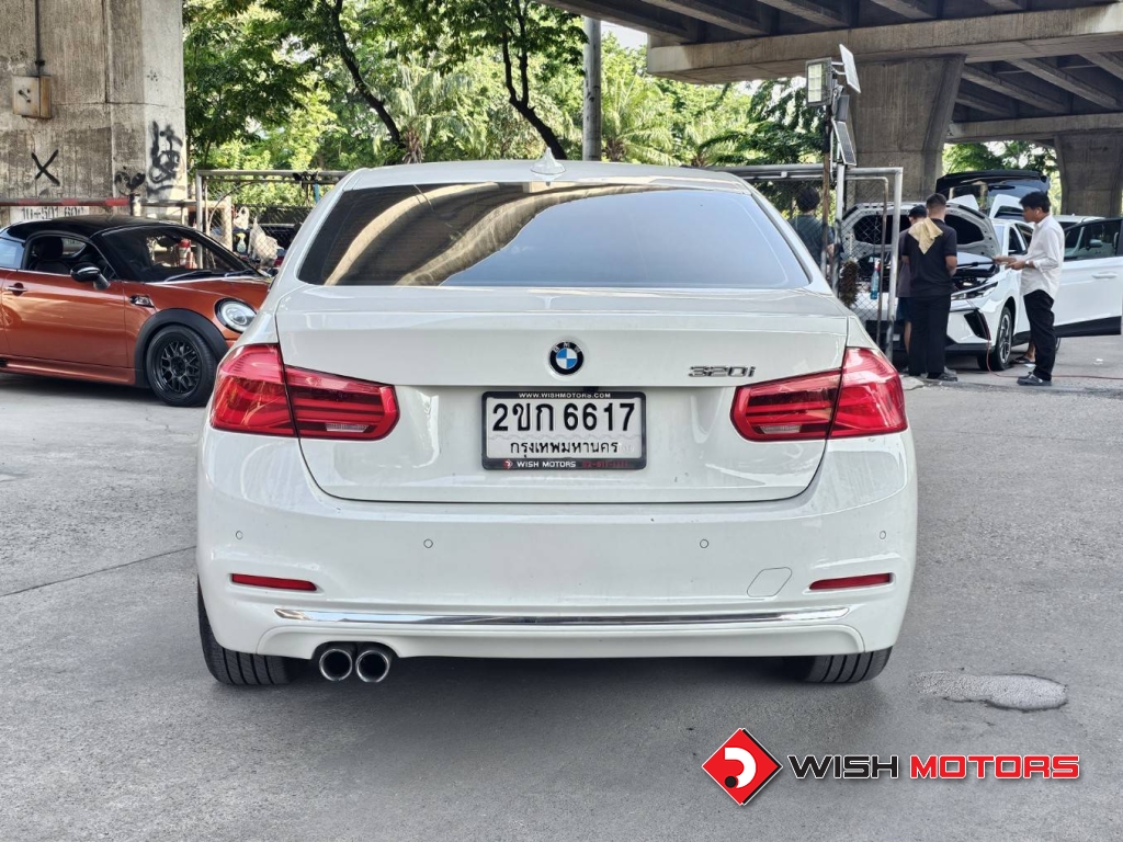 BMW SERIES 3 320i AT ปี 2015 #5 (L)