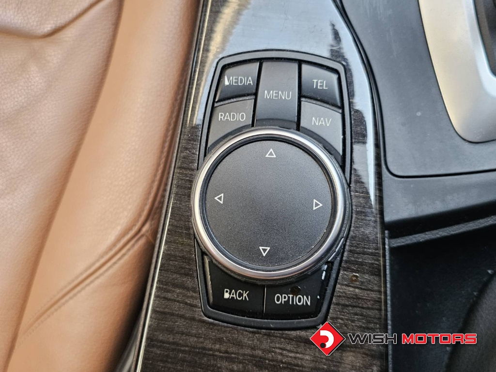 BMW SERIES 3 320i AT ปี 2015 #18 (L)