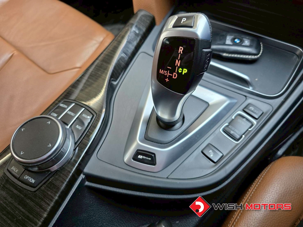BMW SERIES 3 330e AT ปี 2018 #11 (L)