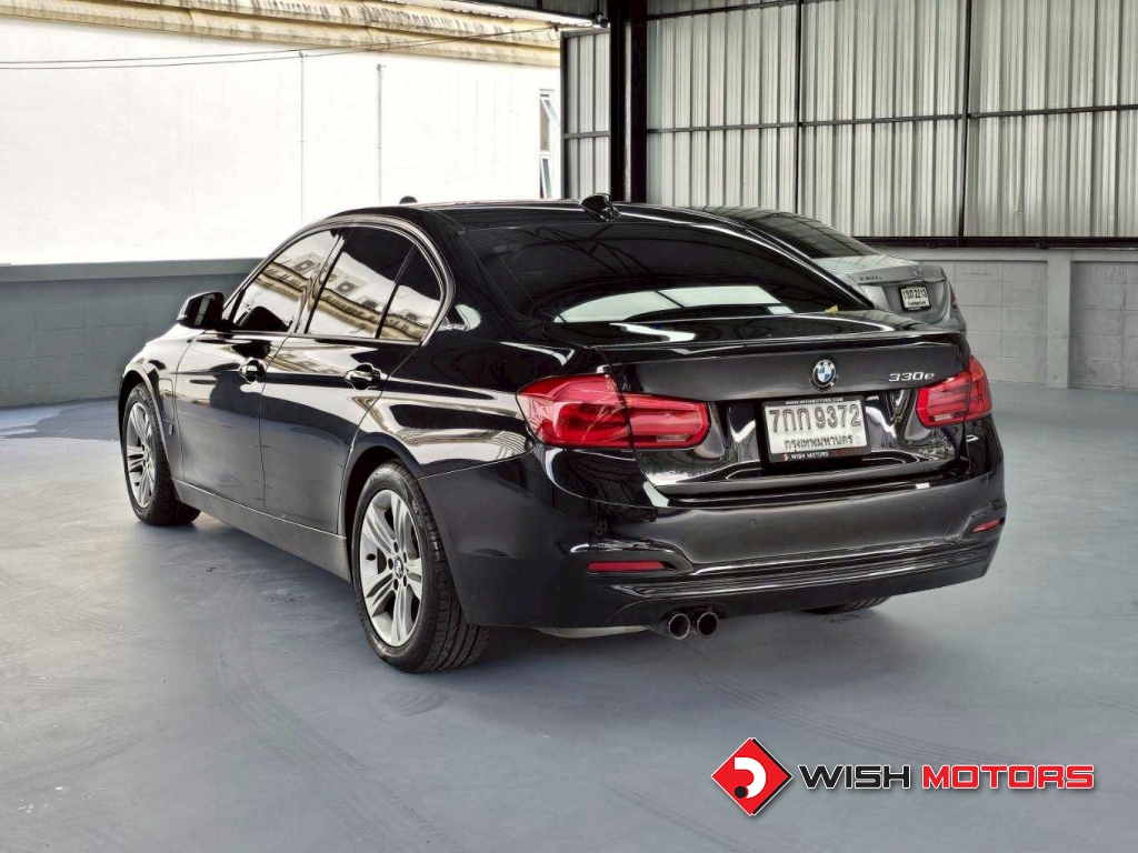 BMW SERIES 3 330e AT ปี 2018 #4 (L)