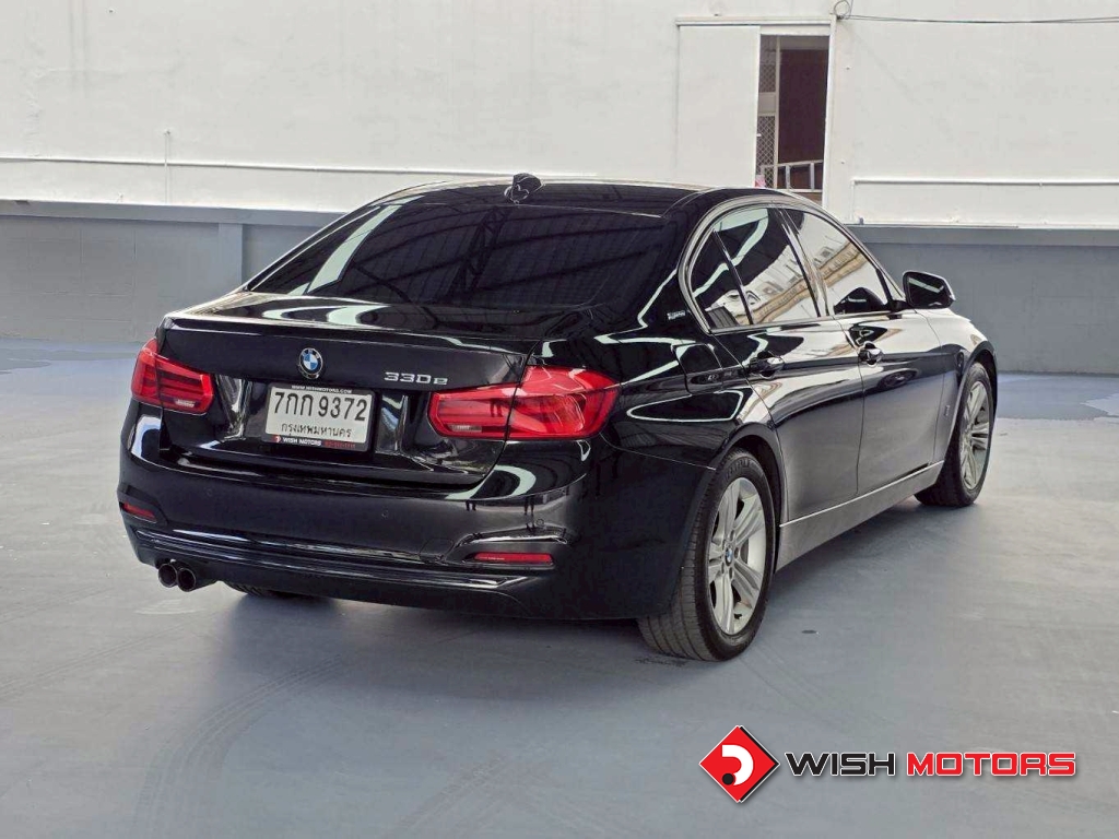 BMW SERIES 3 330e AT ปี 2018 #6 (L)