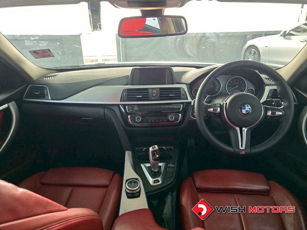 BMW SERIES 3 330e AT ปี 2018 #11 (L)