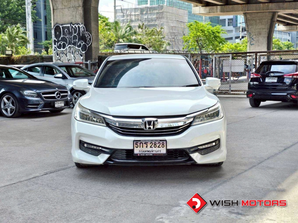 HONDA ACCORD 2.0 [EL] AT ปี 2016 #2 (L)