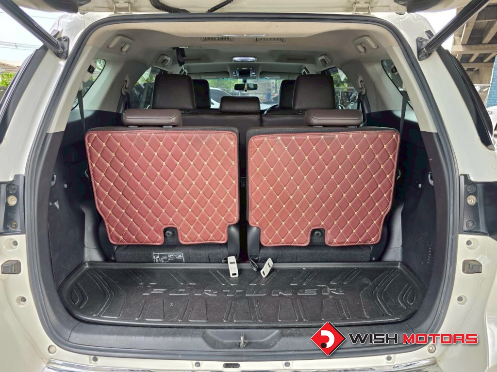 TOYOTA FORTUNER 2.4 [V] AT ปี 2019 #14 (L)