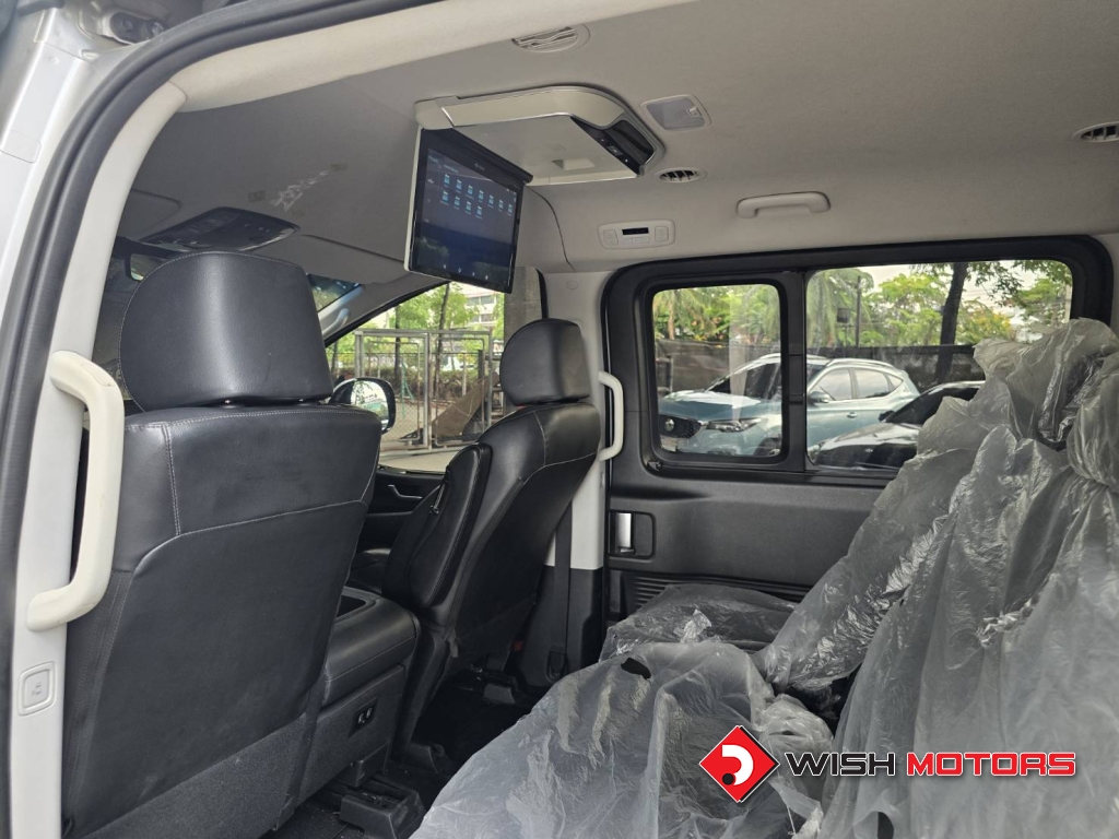 HYUNDAI STARIA 2.2 S AT ปี 2022 #14 (L)
