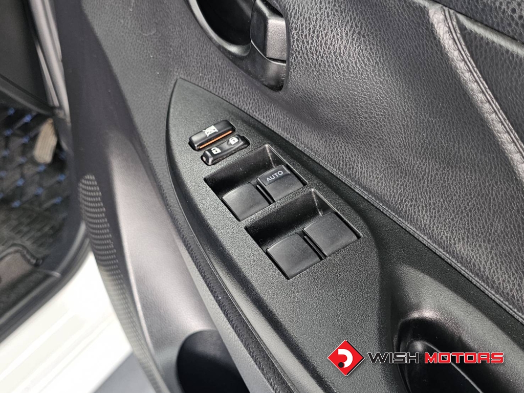 TOYOTA YARIS CVT-i 1.2 [E]  AT ปี 2014 #12 (L)