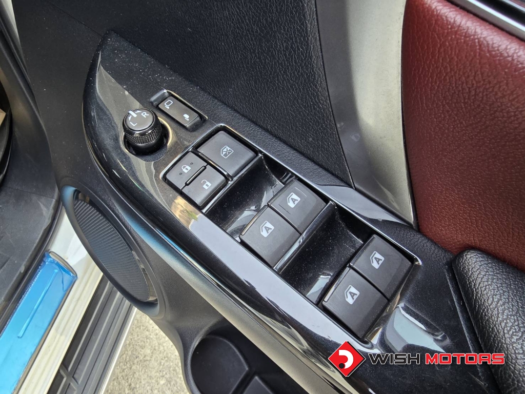 TOYOTA FORTUNER 2.8 TRD Sportivo AT ปี 2018 #9 (L)