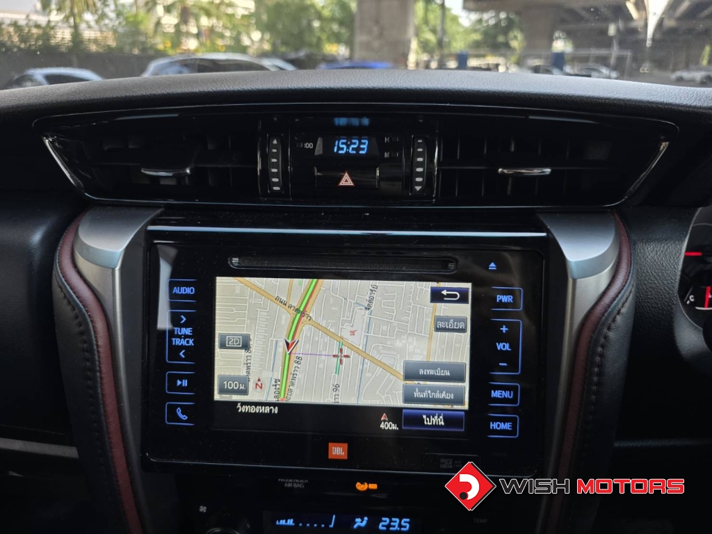 TOYOTA FORTUNER 2.8 TRD Sportivo AT ปี 2018 #19 (L)