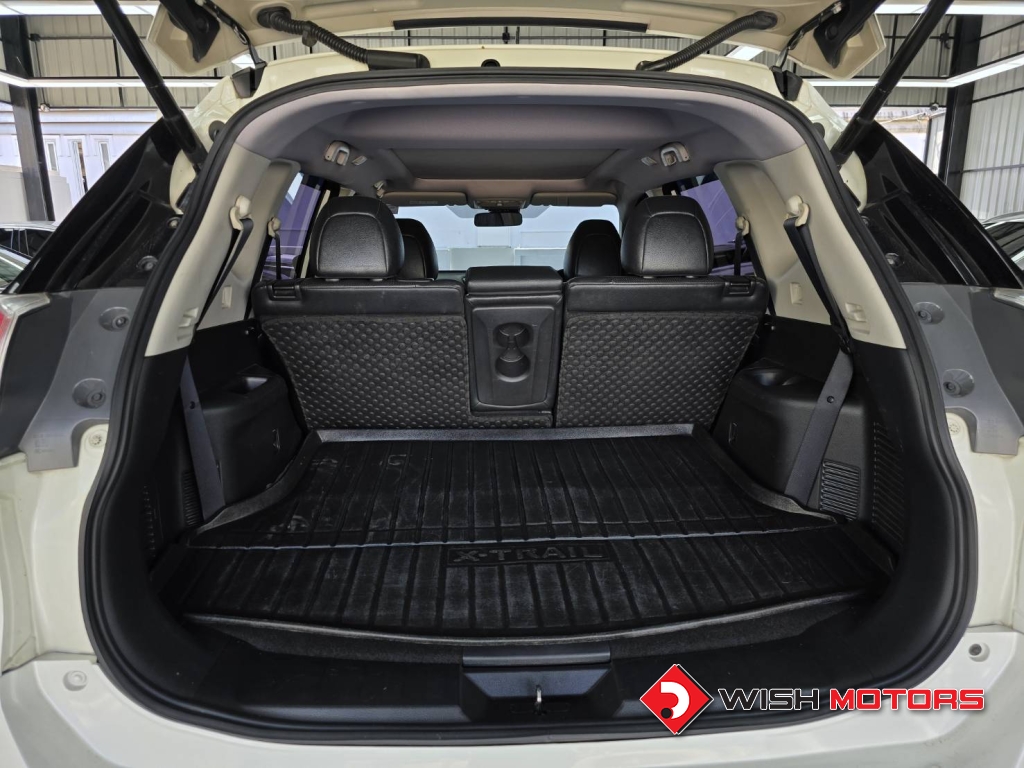 NISSAN X-TRAIL 2.5 V AT4WD. ปี 2015 #8 (L)