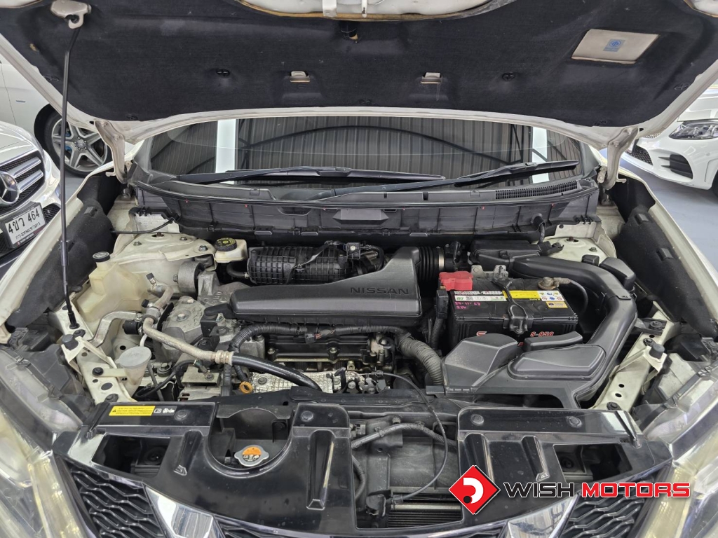 NISSAN X-TRAIL 2.5 V AT4WD. ปี 2015 #9 (L)
