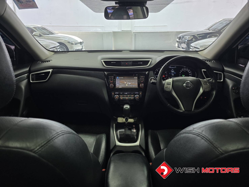 NISSAN X-TRAIL 2.5 V AT4WD. ปี 2015 #14 (L)