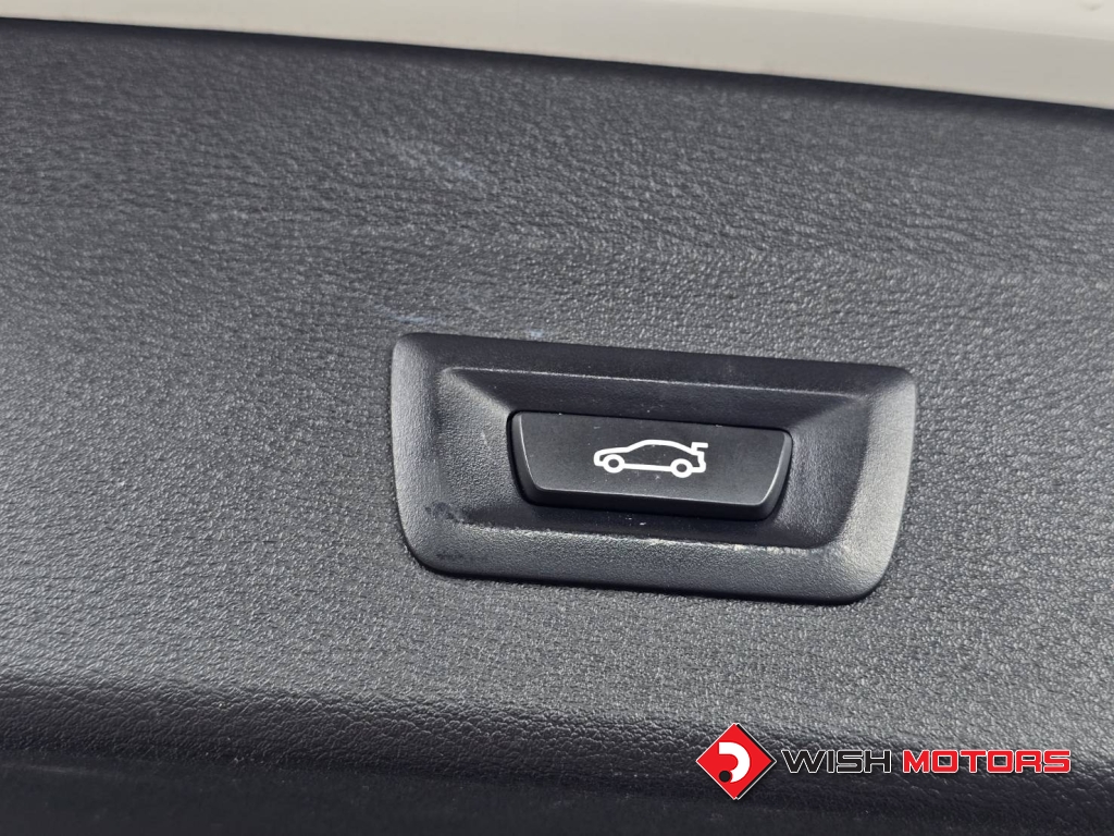 BMW X1 sDrive 18i AT ปี 2020 #9 (L)