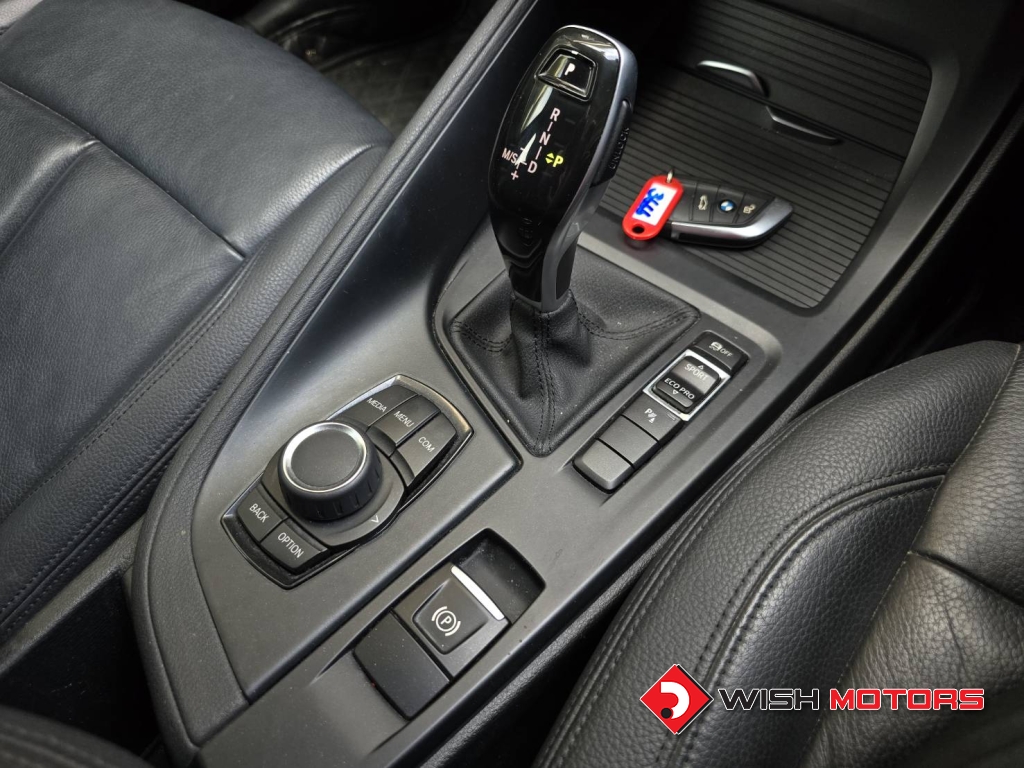 BMW X1 sDrive 18i AT ปี 2020 #18 (L)