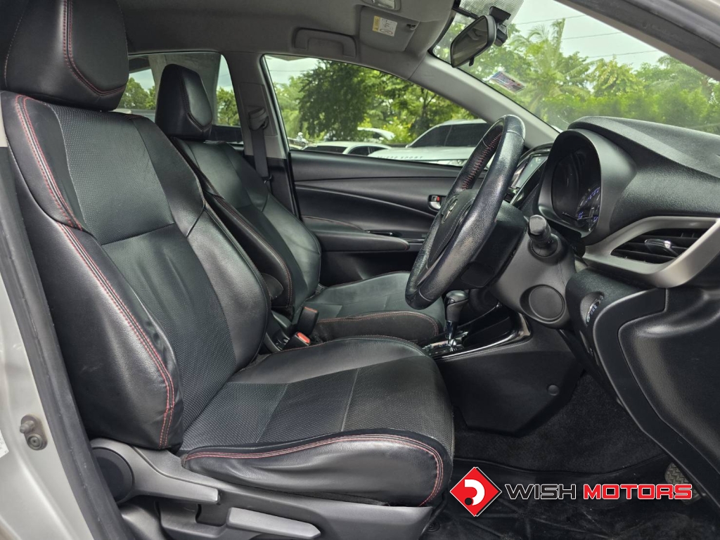 TOYOTA YARIS ATIV 1.2 High AT ปี 2020 #13 (L)