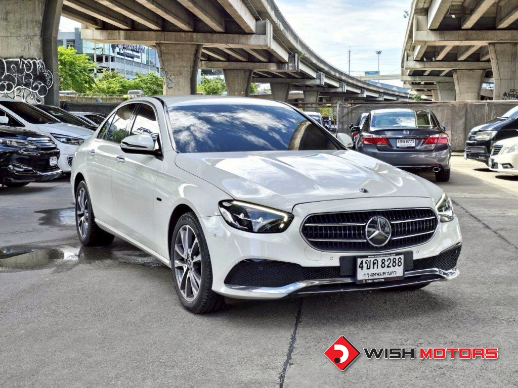 MERCEDES-BENZ E-CLASS E 300 e Avantgarde AT ปี 2022 #1 (L)