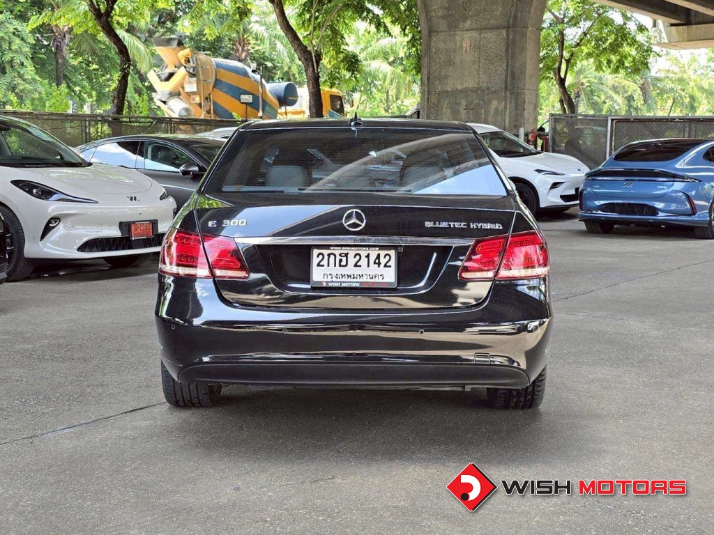 MERCEDES-BENZ E-CLASS E 300 [BlueTEC HYBRID] AT ปี 2014 #5 (L)