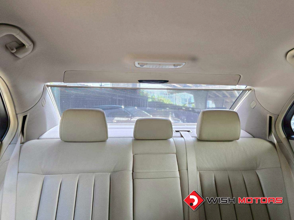 MERCEDES-BENZ E-CLASS E 300 [BlueTEC HYBRID] AT ปี 2014 #7 (L)