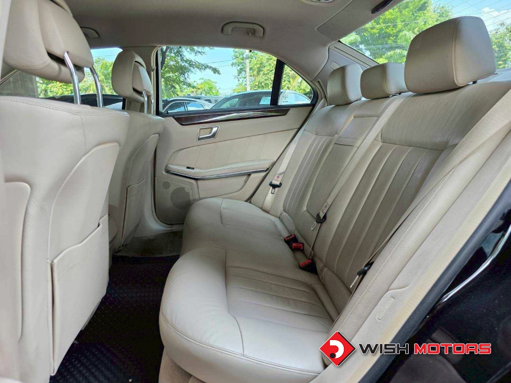 MERCEDES-BENZ E-CLASS E 300 [BlueTEC HYBRID] AT ปี 2014 #12 (L)