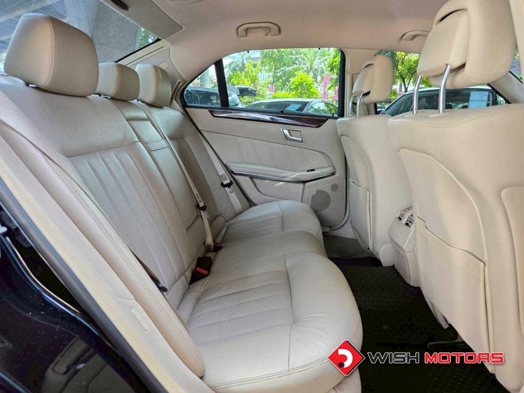 MERCEDES-BENZ E-CLASS E 300 [BlueTEC HYBRID] AT ปี 2014 #13 (L)