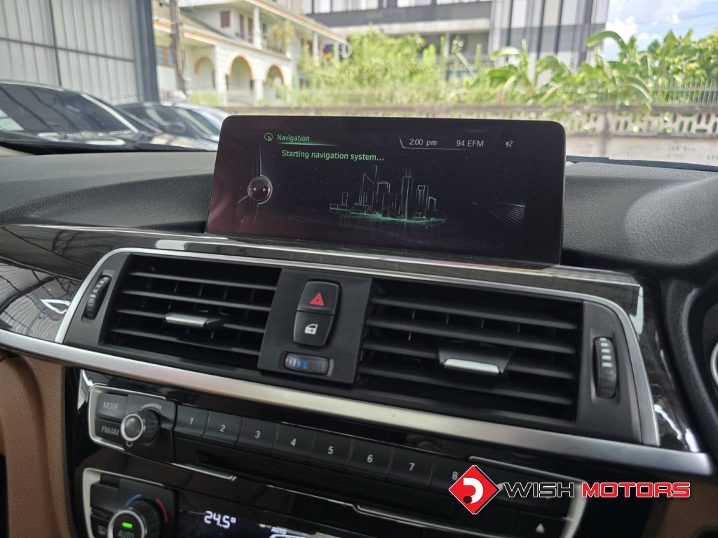 BMW SERIES 3 320i AT ปี 2015 #18 (L)