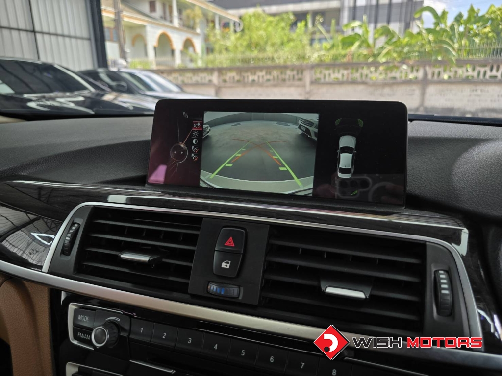BMW SERIES 3 320i AT ปี 2015 #19 (L)