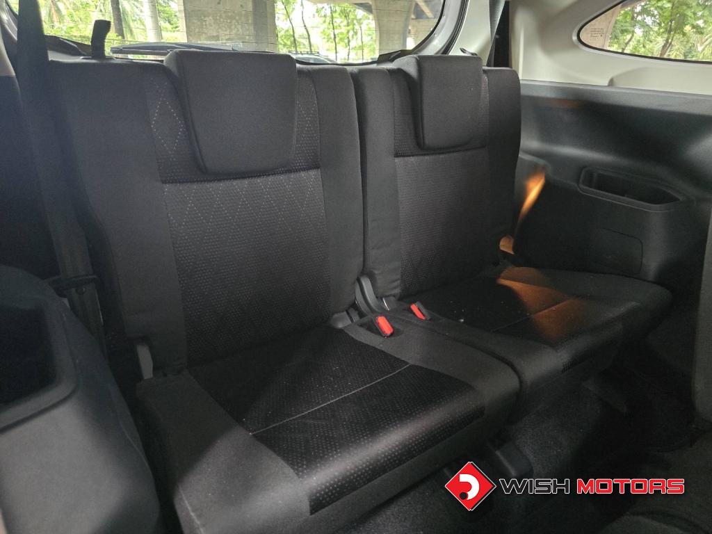 TOYOTA VELOZ 1.5 SMART AT ปี 2024 #11 (L)