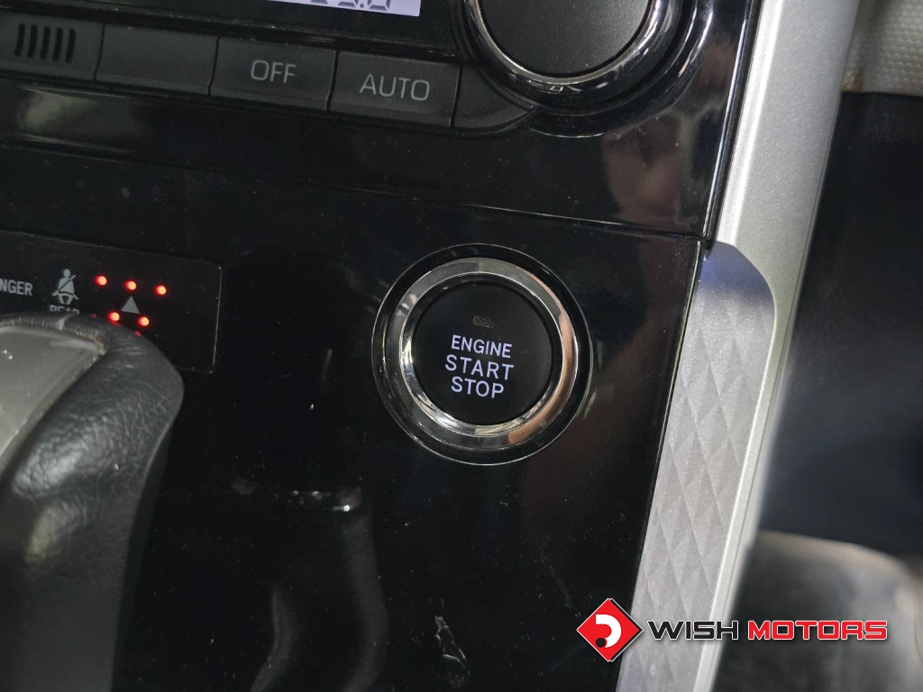 TOYOTA VELOZ 1.5 SMART AT ปี 2024 #17 (L)