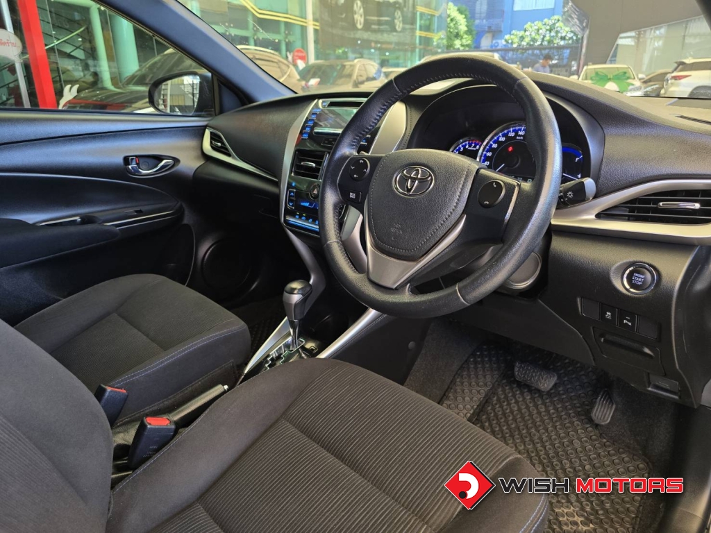 TOYOTA YARIS 1.2 G AT ปี 2017 #12 (L)