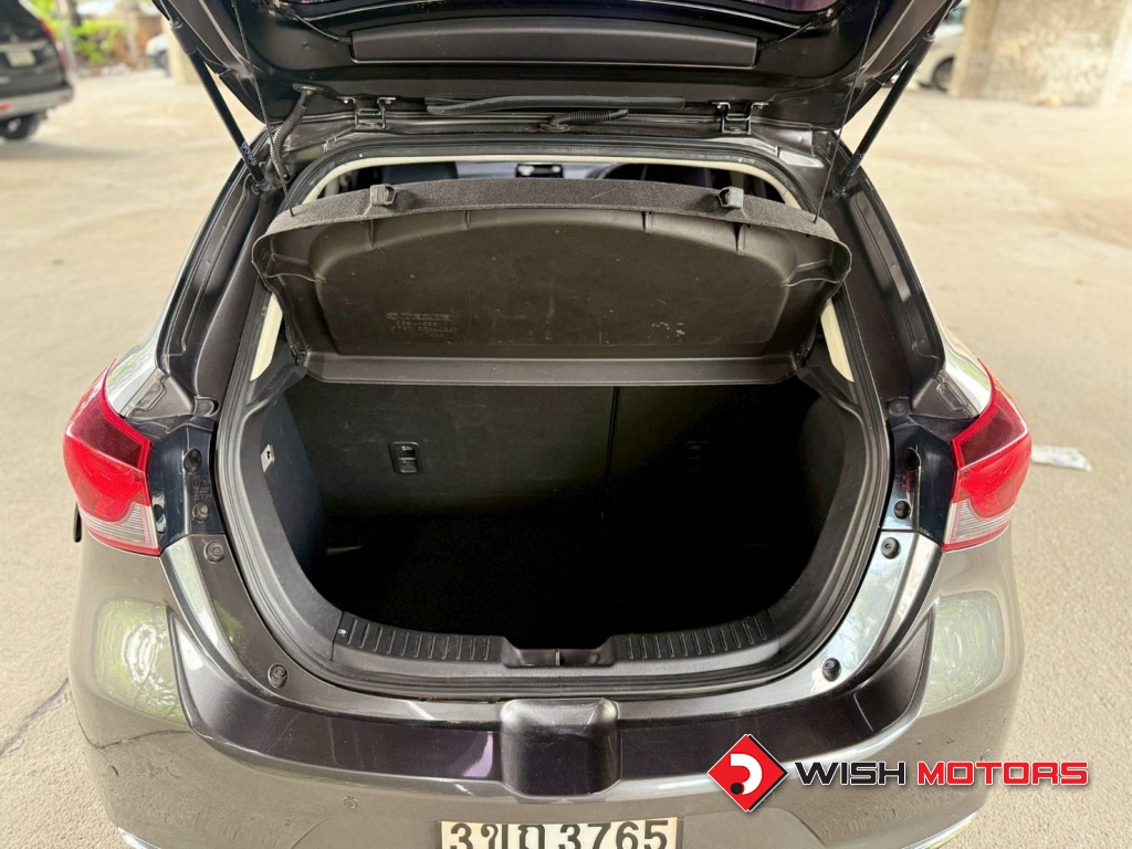 MAZDA 2 1.3 S LEATHER AT ปี 2019 #20 (L)
