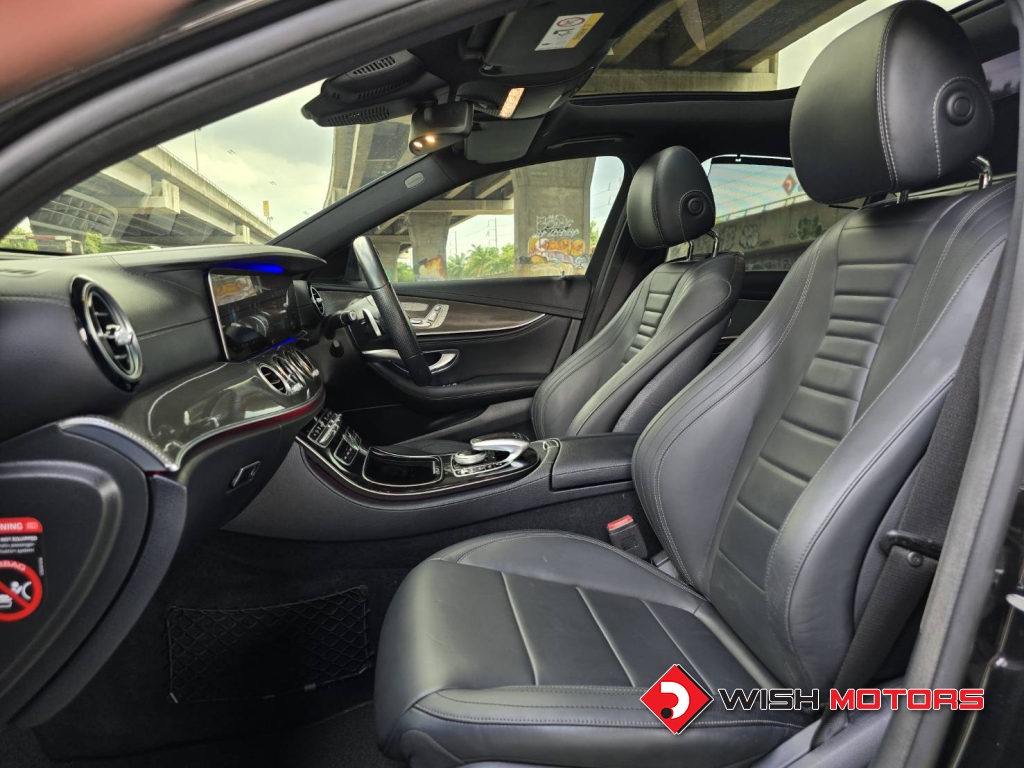 MERCEDES-BENZ E-CLASS E 350 e AMG Dynamic AT ปี 2019 #12 (L)