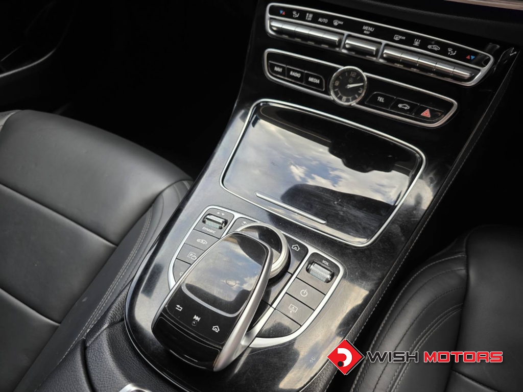 MERCEDES-BENZ E-CLASS E 350 e AMG Dynamic AT ปี 2019 #15 (L)