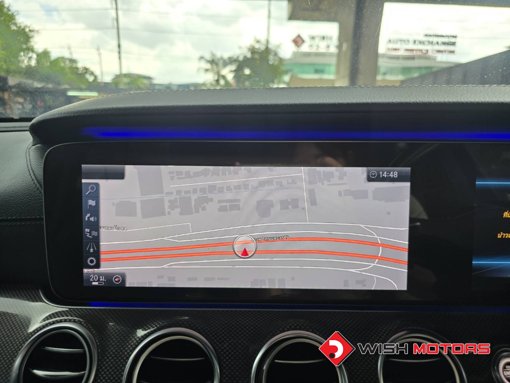 MERCEDES-BENZ E-CLASS E 350 e AMG Dynamic AT ปี 2019 #20 (L)