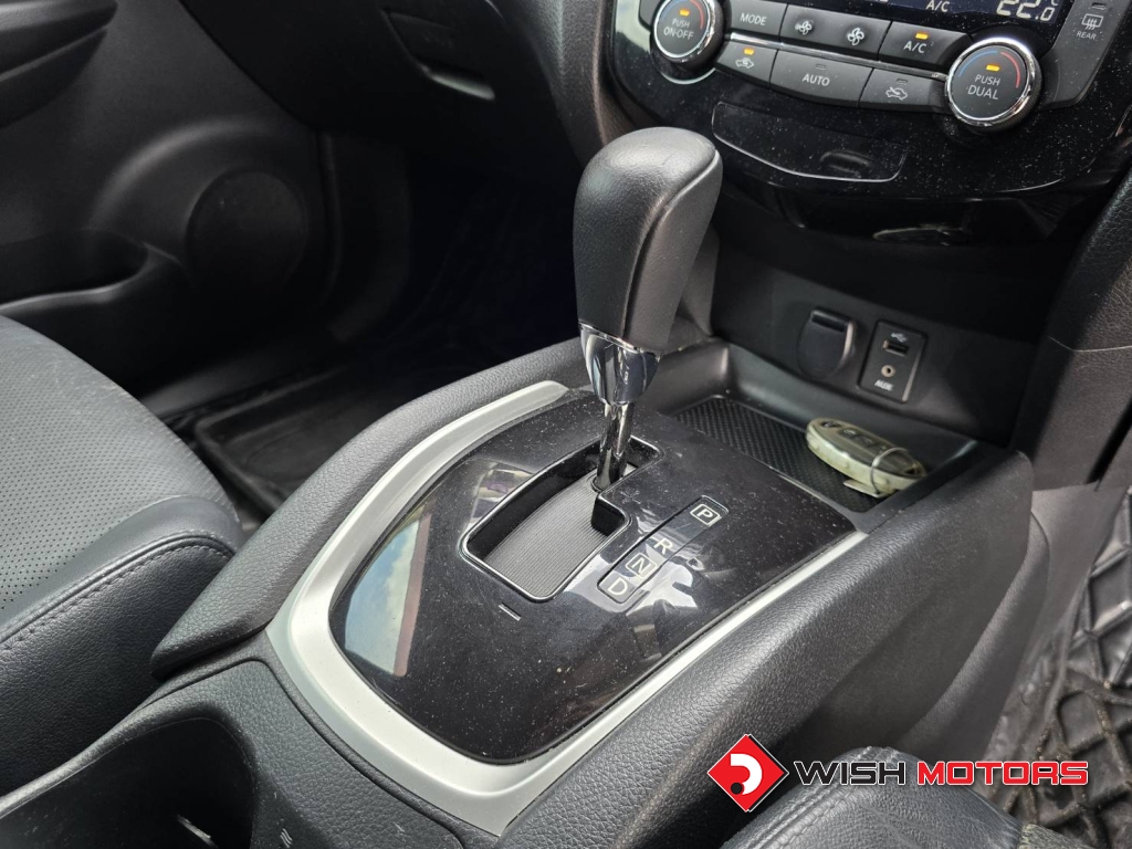 NISSAN X-TRAIL 2.0 V AT ปี 2016 #11 (L)