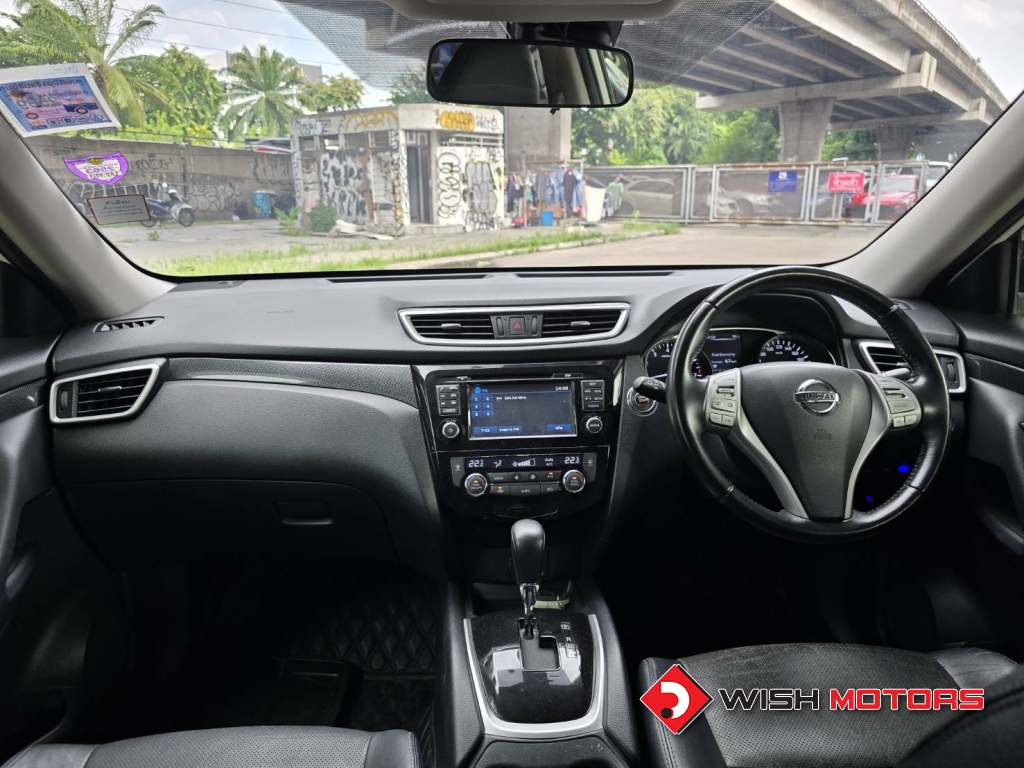 NISSAN X-TRAIL 2.0 V AT ปี 2016 #18 (L)