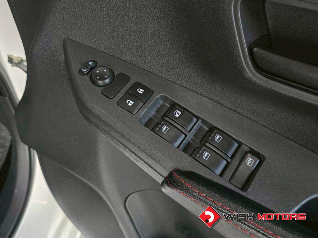TOYOTA YARIS ATIV 1.2 SPORT AT ปี 2022 #13 (L)