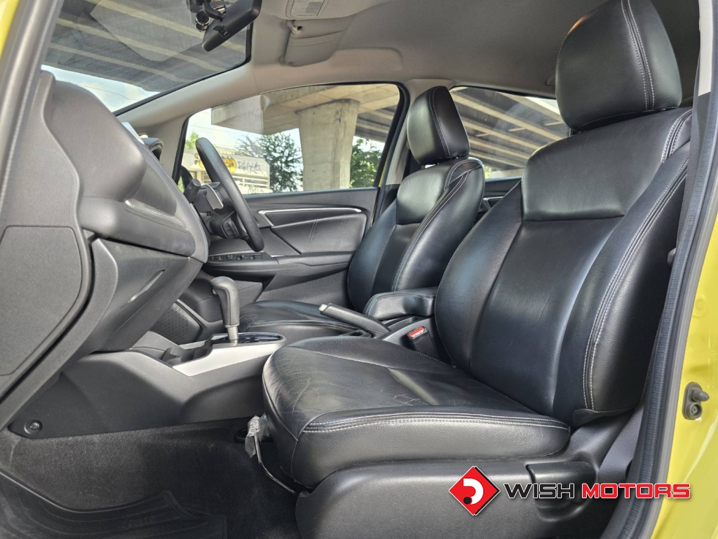 HONDA JAZZ i-VTEC 1.5 [SV] AT ปี 2015 #15 (L)