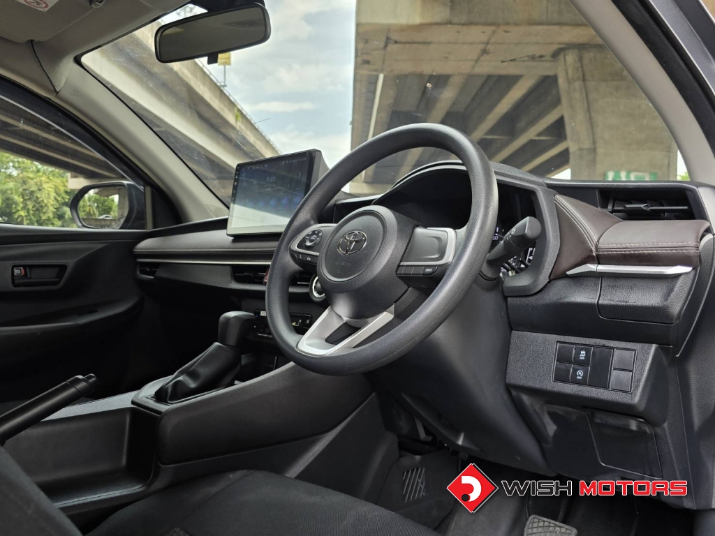 TOYOTA YARIS ATIV 1.2 SMART AT ปี 2024 #15 (L)
