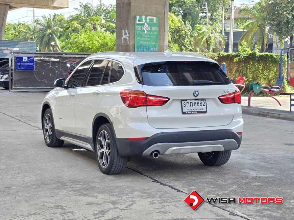 BMW X1 [sDrive] 18i AT ปี 2016 #4 (L)