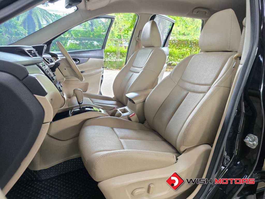 NISSAN X-TRAIL 2.0 E AT ปี 2015 #12 (L)