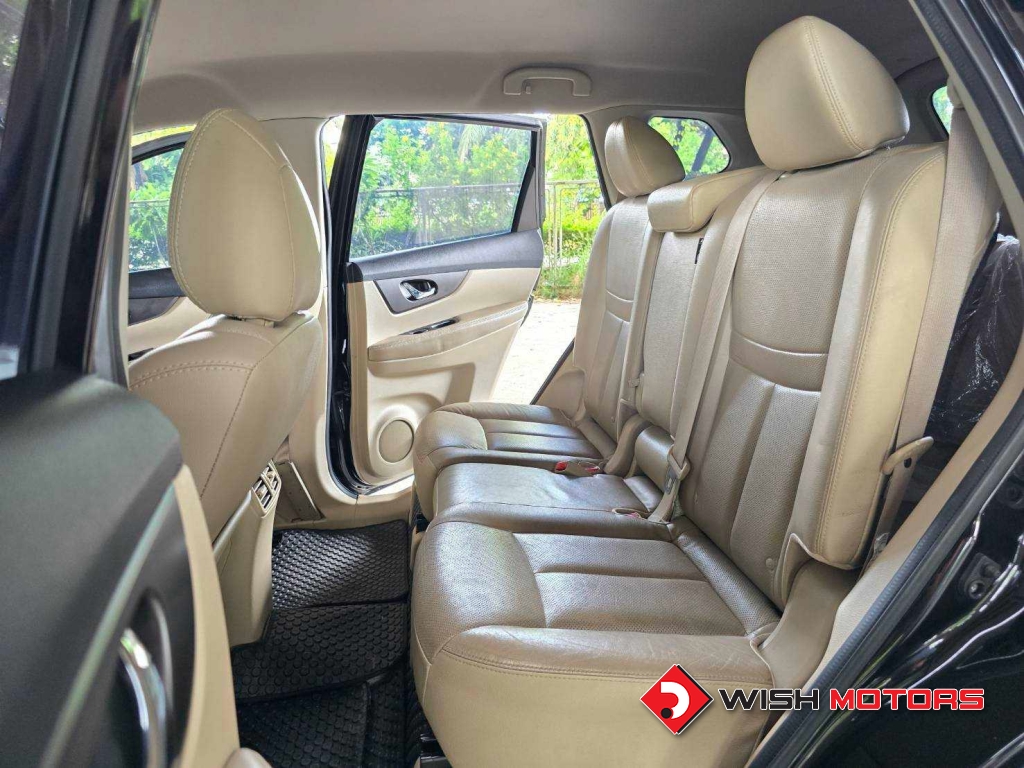 NISSAN X-TRAIL 2.0 E AT ปี 2015 #13 (L)
