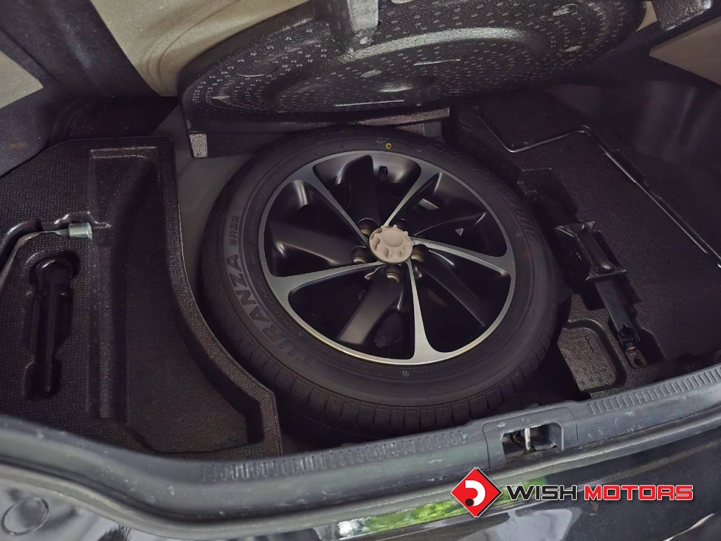 TOYOTA CAMRY 2.0 [G] Extremo AT ปี 0 #13 (L)
