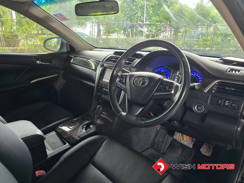 TOYOTA CAMRY 2.0 [G] Extremo AT ปี 0 #17 (L)