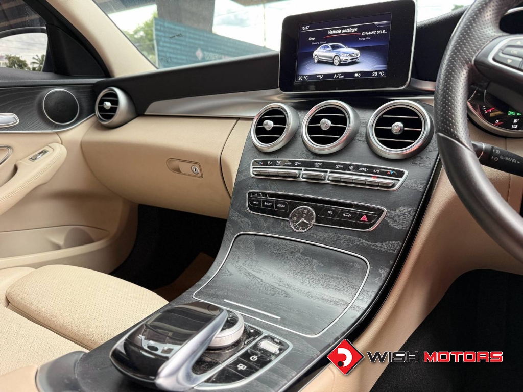 MERCEDES-BENZ C-CLASS C350e Avantgarde  ปี 2019 #8 (L)