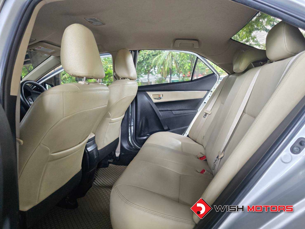 TOYOTA ALTIS 1.6 G AT ปี 2014 #20 (L)