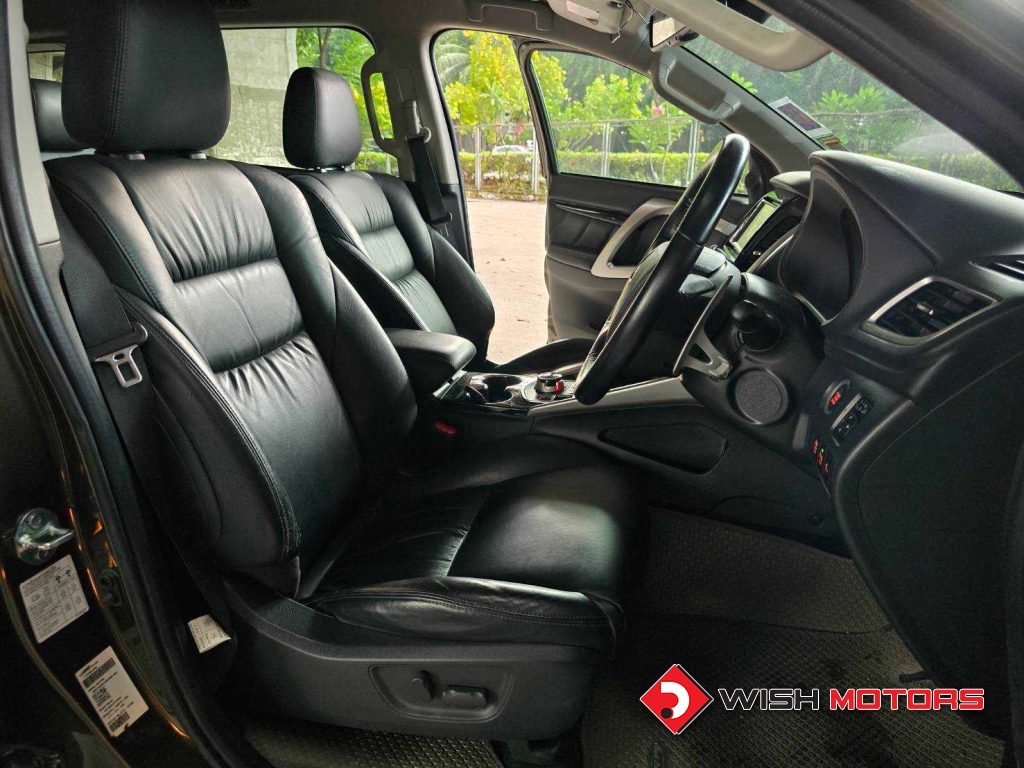 MITSUBISHI PAJERO SPORT 4WD 2.4 [GT Premium] AT4WD. ปี 2015 #16 (L)